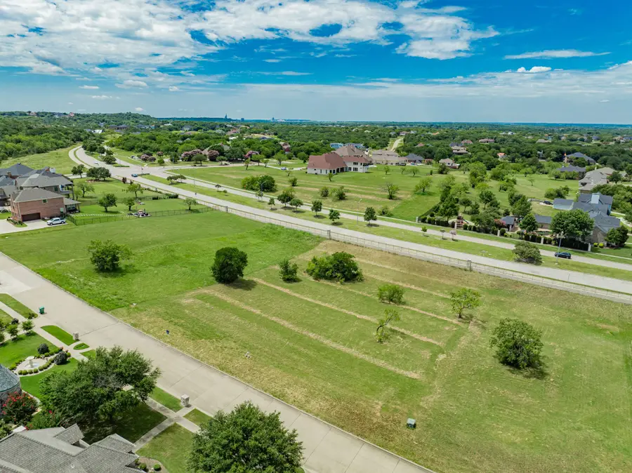 439 Breezeway Court, Cedar Hill, TX 75104 - Image #2