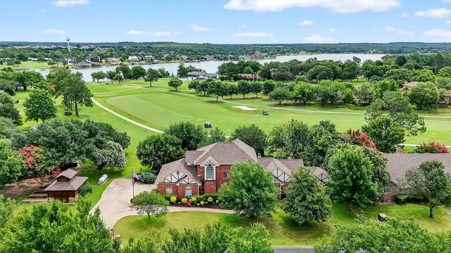 409 Navajo Trail, Lake Kiowa, TX 76240 - Image #2