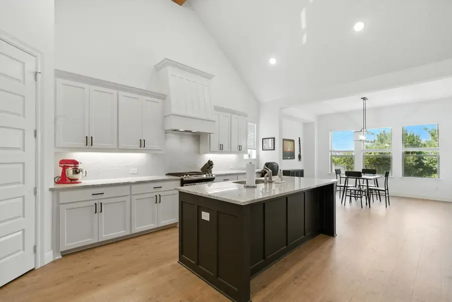 303 Highland Court, Aledo, TX 76008 - Image #3