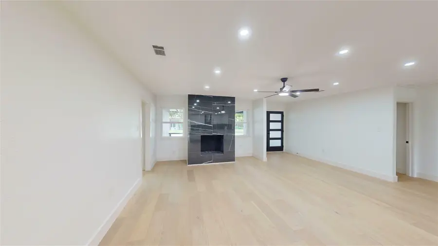 7126 Edgerton Drive, Dallas, TX 75231 - Image #3