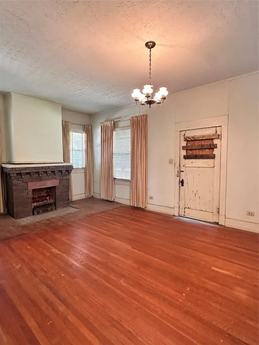 318 S Montclair Avenue, Dallas, TX 75208 - Image #2