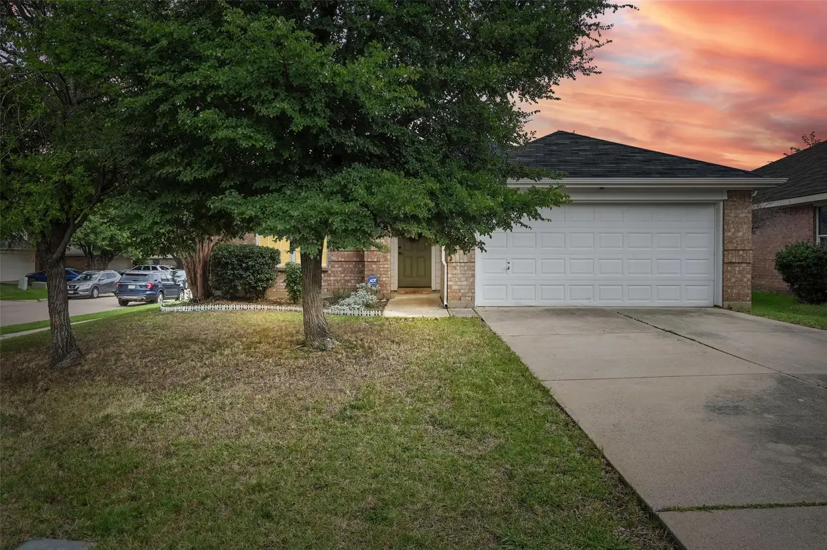 11824 Ponderosa Pine Drive, Fort Worth, TX 76244 - Image #1