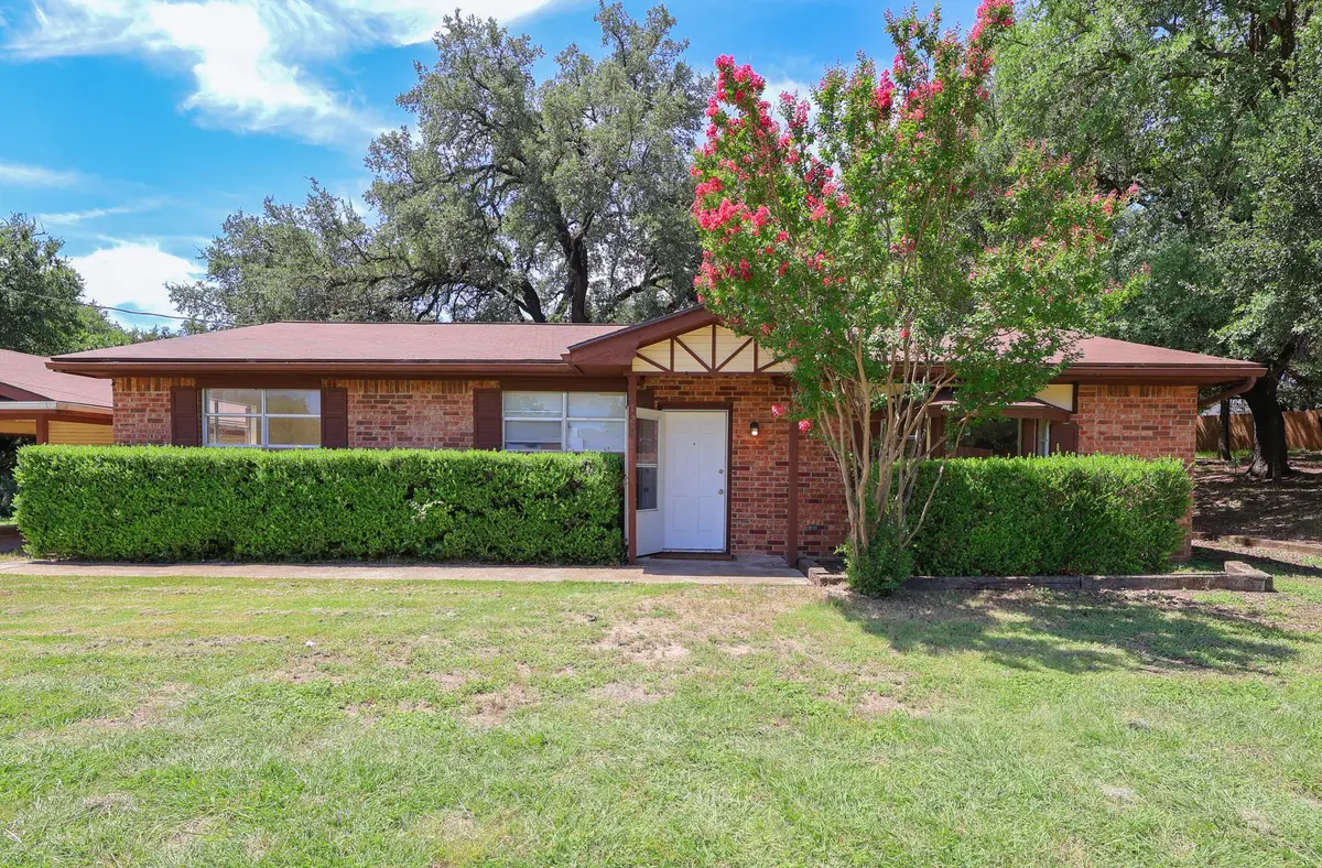 1203 E Apache Trail, Granbury, TX 76048 - Image #1
