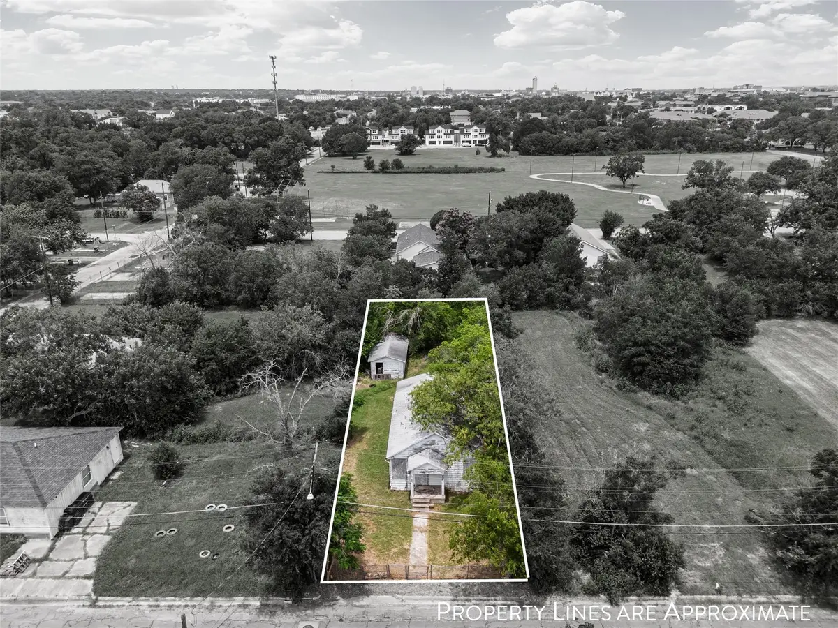 819 Benton, Waco, TX 76706 - #1