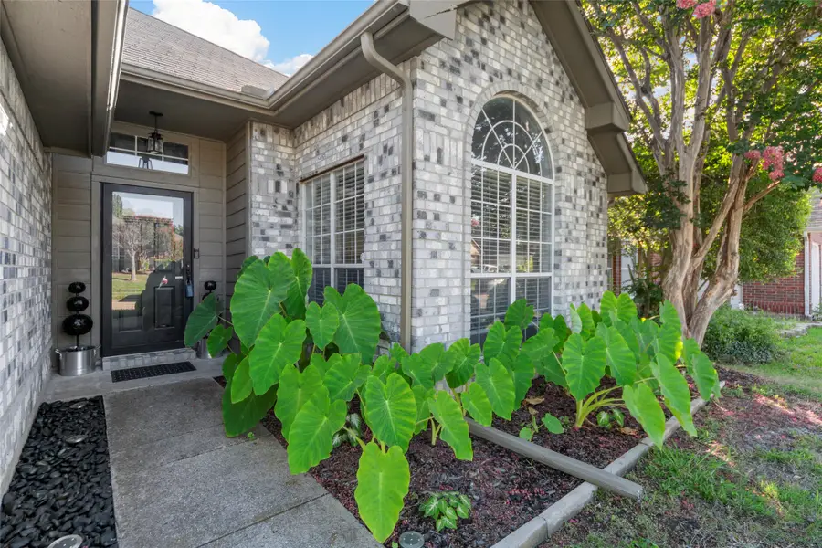 1517 Eastview Drive, Garland, TX 75040 - Image #2