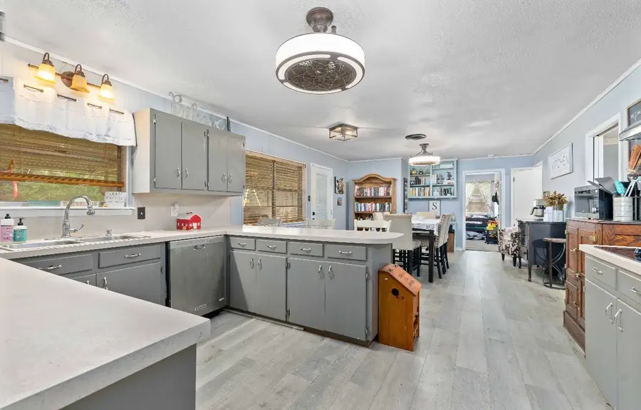 3904 Glenwood Drive, Brownwood, TX 76801 - Image #3