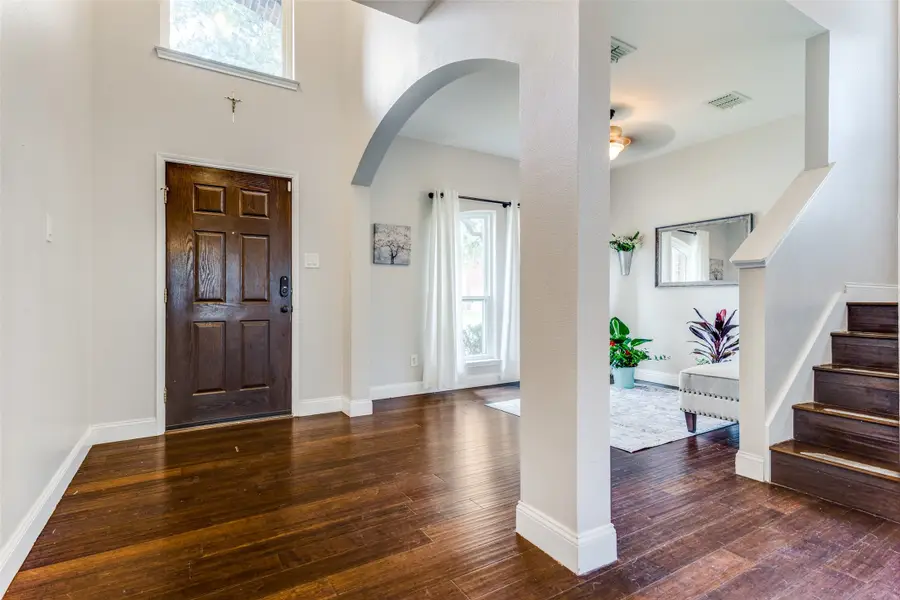 207 Creekview Drive, Wylie, TX 75098 - Image #2