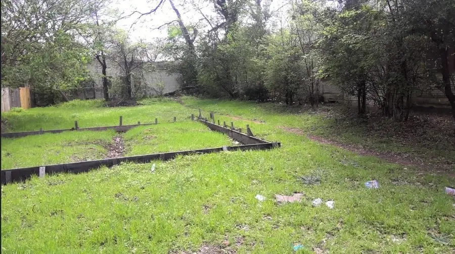 2826 Metropolitan Avenue, Dallas, TX 75215 - Image #2