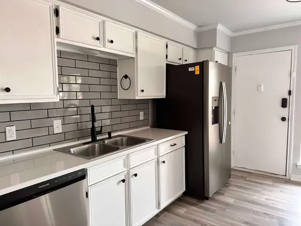 10526 Stone Canyon Road #201, Dallas, TX 75230