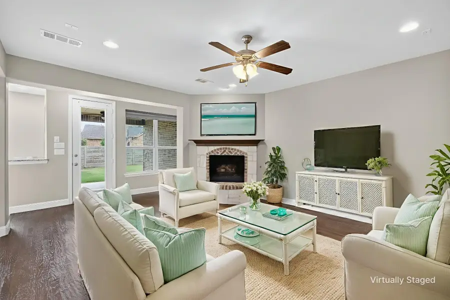 424 Fenceline Drive, Argyle, TX 76226 - Image #2