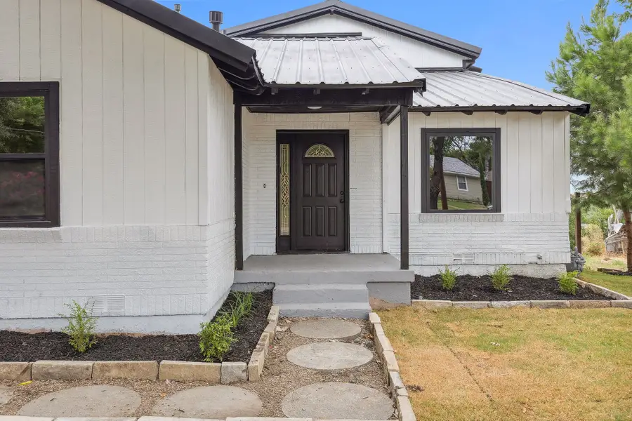 1702 Cherry Street, Grand Prairie, TX 75050 - Image #2