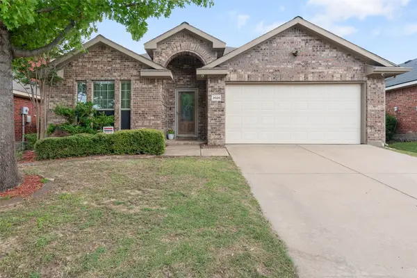 2028 Lake Trail Drive, Heartland, TX 75126