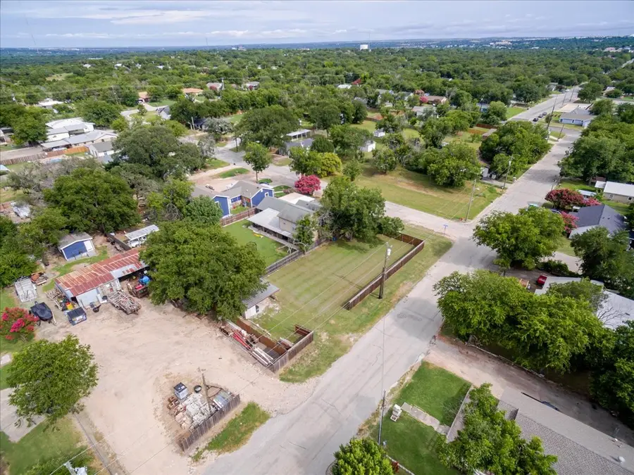 201 E 7th Street, Weatherford, TX 76086 - Image #3