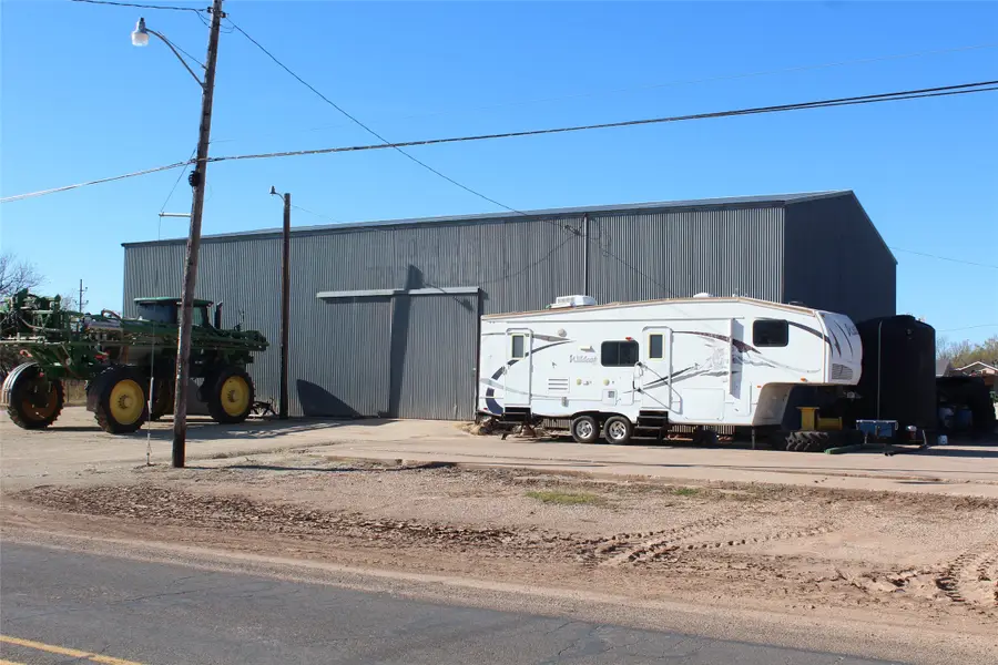 105 S 5th Street, Goree, TX 76363 - Image #2