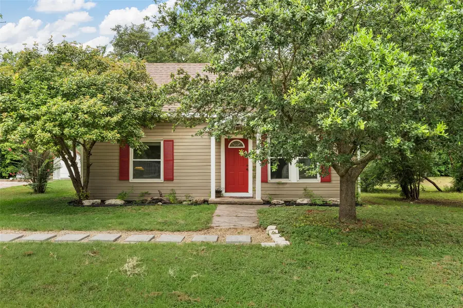 504 6th Street, Valley Mills, TX 76689 - Image #2