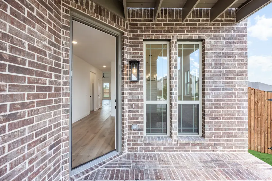 201 Claywood Drive, Glenn Heights, TX 75154 - Image #3