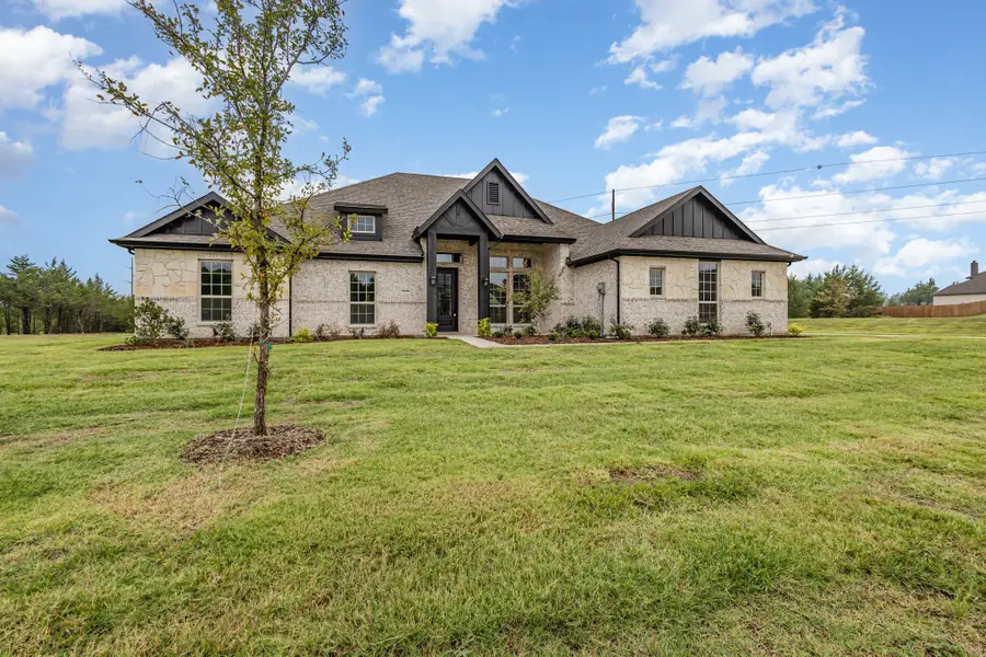 7030 Champion Road, Midlothian, TX 76065 - Image #3