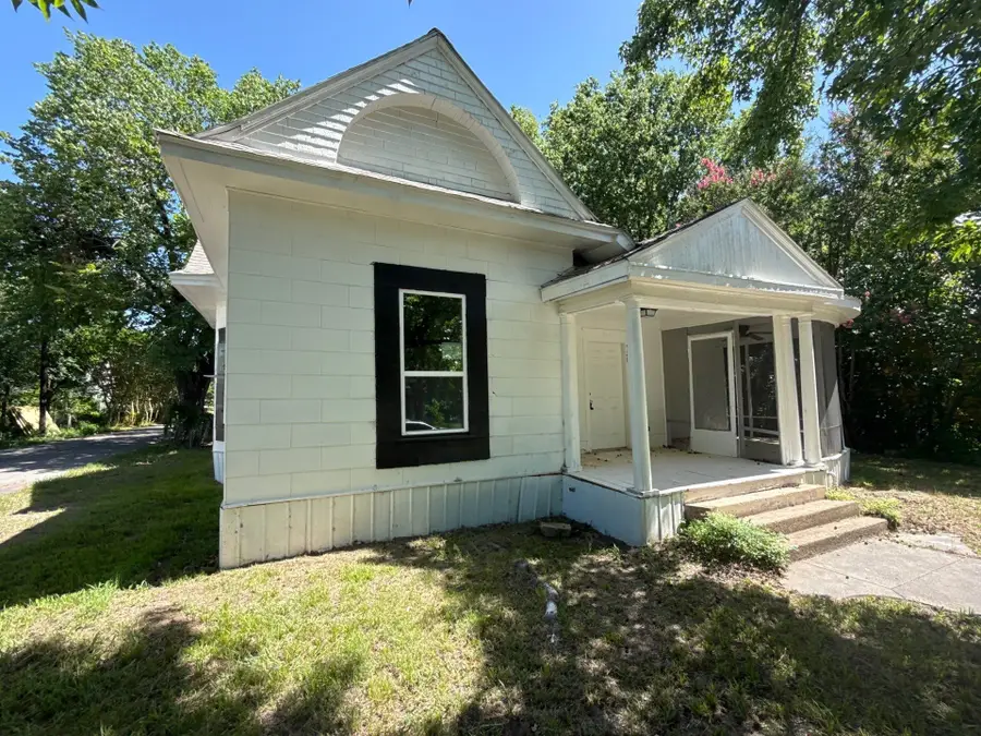 320 W 6th Street, Bonham, TX 75418 - Image #2