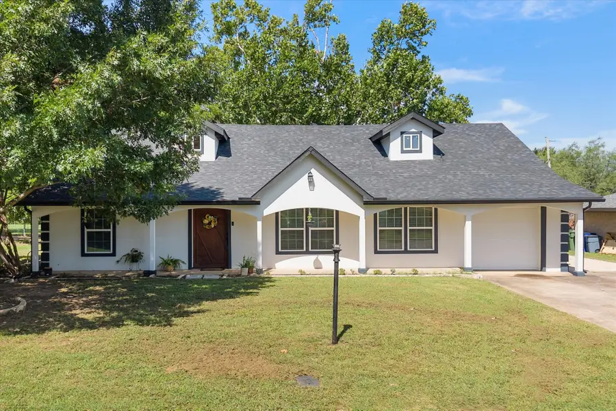 119 N Willow Street, Mansfield, TX 76063 - Image #2