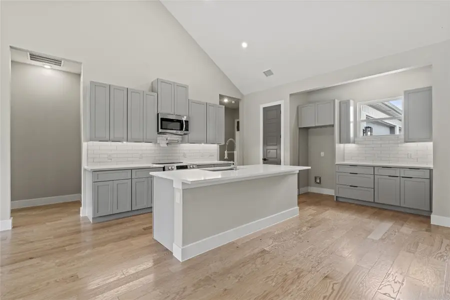 23116 Greenbriar Drive, Whitney, TX 76692 - Image #2