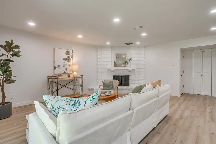 7512 Marrs Drive, Fort Worth, TX 76140 - Image #3