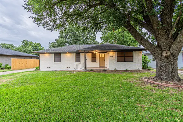 608 Laurel Street, Lancaster, TX 75134