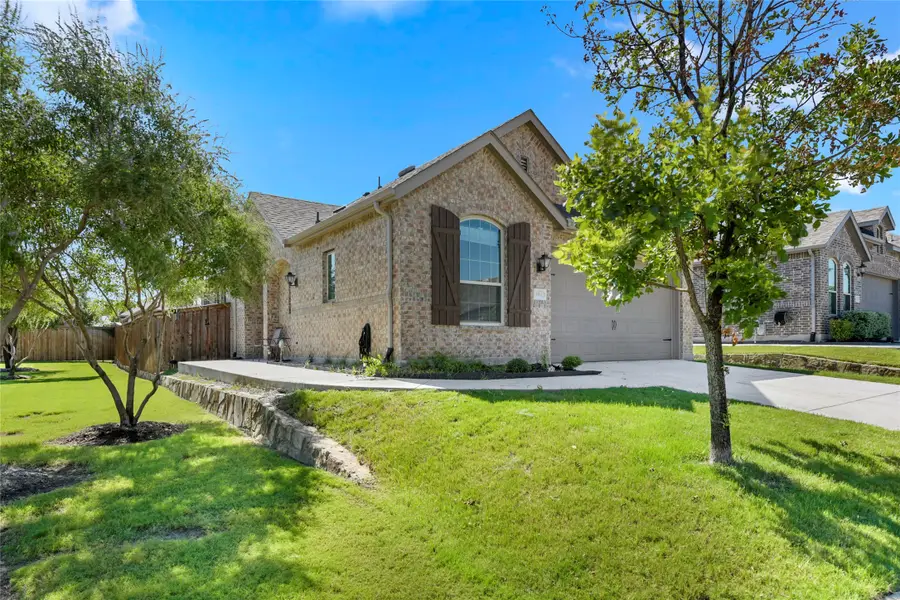 1016 Shire Drive, Aubrey, TX 76227 - Image #2