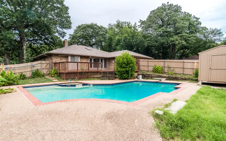 2712 Lincoln Drive, Arlington, TX 76006 - Image #3