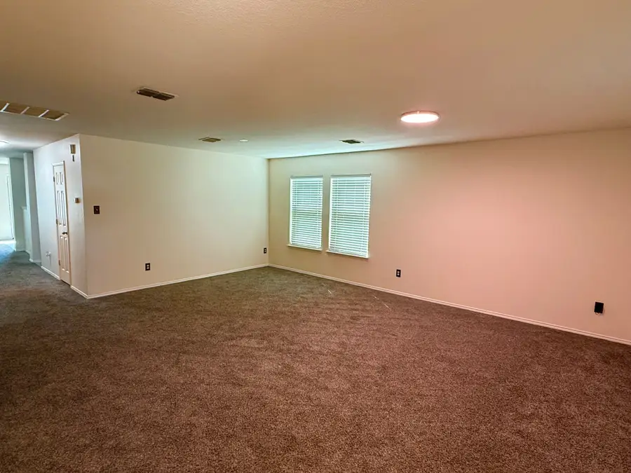 8105 York Beach Place, Arlington, TX 76002 - Image #3