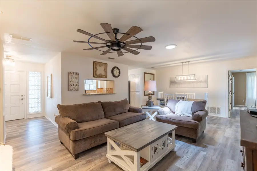 5207 Fairway Circle, Decordova, TX 76049 - Image #3