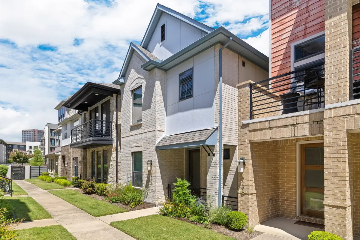 8222 Milroy Lane, Dallas, TX 75231 - Image #1