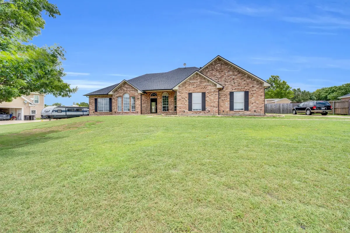 1141 Trophy Court E, Midlothian, TX 76065 - Image #1