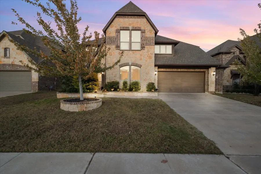 232 Chimney Rock Road, Burleson, TX 76028 - Image #2