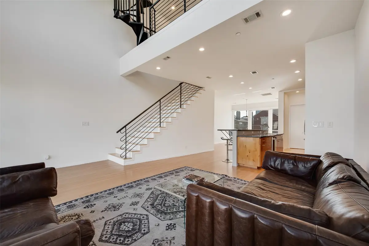 959 W Bluff Street #105, Fort Worth, TX 76102 - Image #1