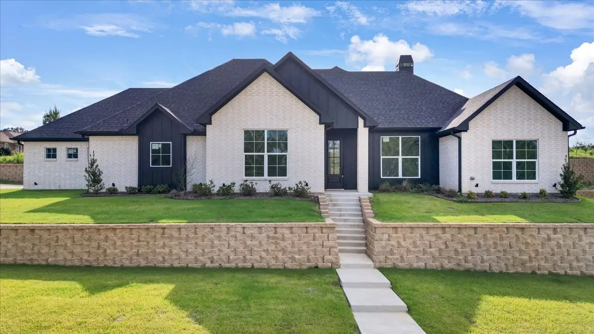 997 Mallard Drive, Lindale, TX 75771 - Image #1