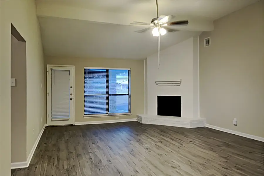 752 Arbor Downs Drive, Plano, TX 75023 - Image #2