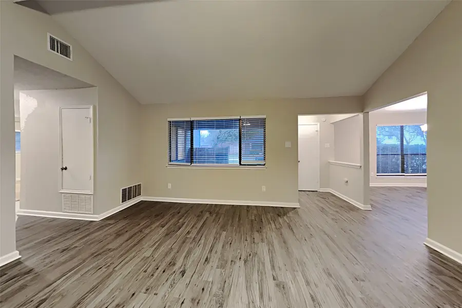 752 Arbor Downs Drive, Plano, TX 75023 - Image #3