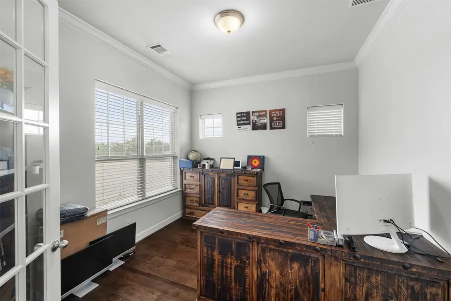 1401 Birds Fort Trail, Arlington, TX 76005 - Image #3