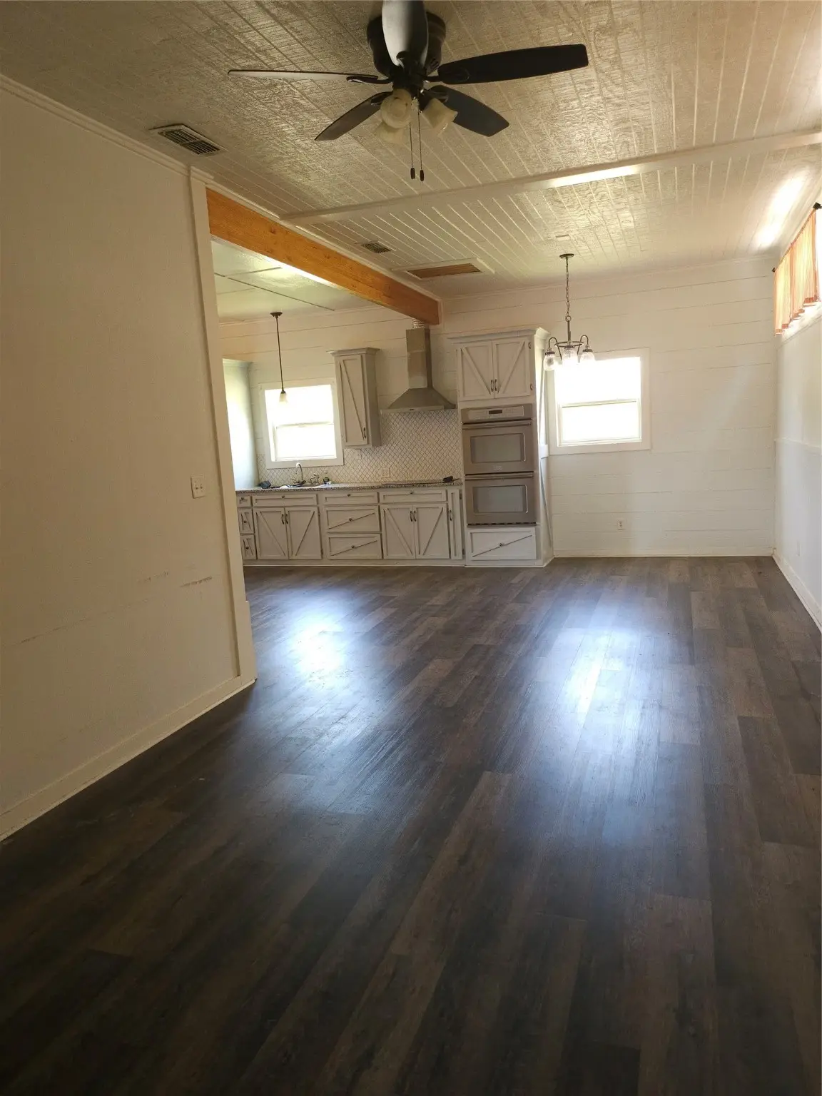 307 E River, Meridian, TX 76665 - Image #1