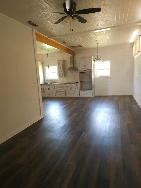 307 E River, Meridian, TX 76665