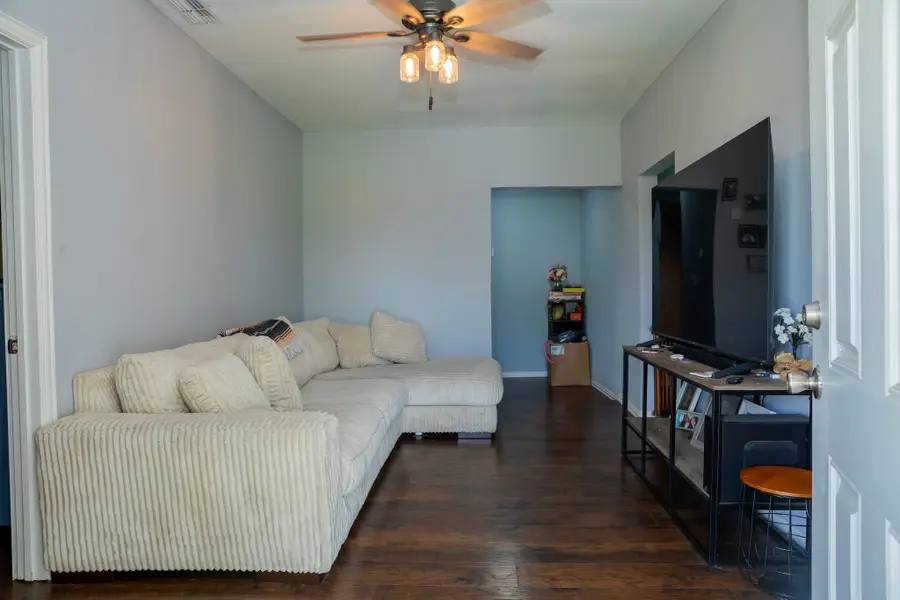 3913 Lee Street, Greenville, TX 75401 - Image #3