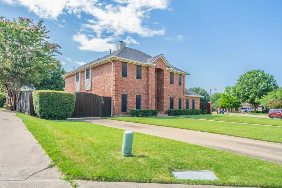 306 Foxwood Court, Wylie, TX 75098 - Image #2