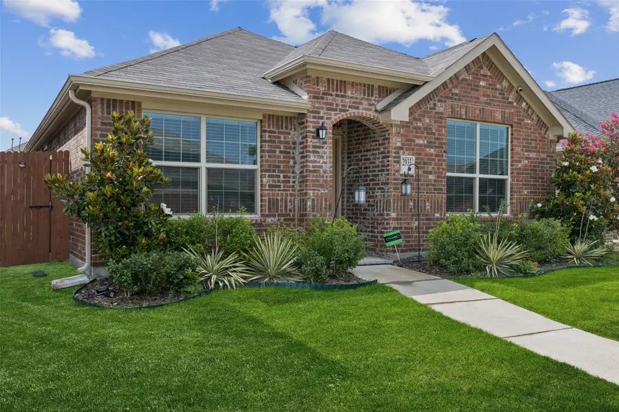 2933 Meadowlands Drive, Forney, TX 75126 - Image #2