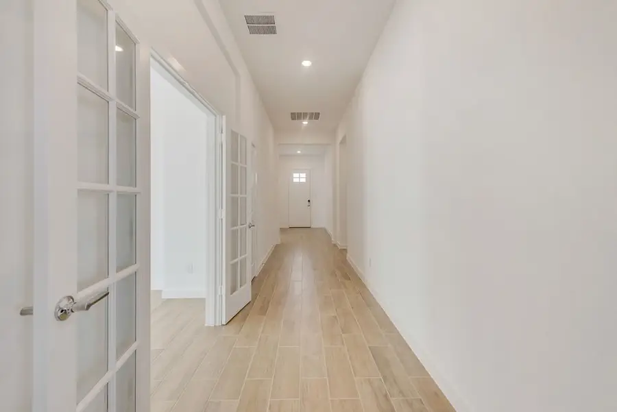 3908 Falcon Field Drive, Mesquite, TX 75181 - Image #2