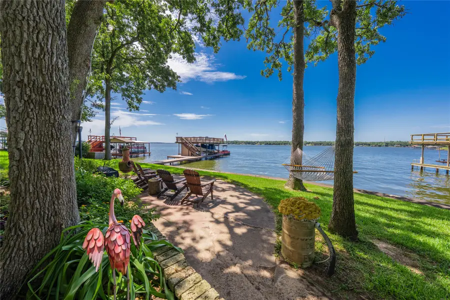 110 Oak Creek Drive, Tool, TX 75143 - Image #3