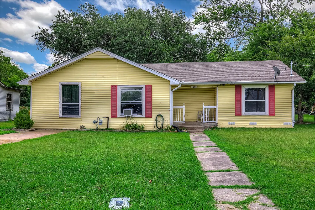 1044 Mulberry Street, Sulphur Springs, TX 75482 - Image #1