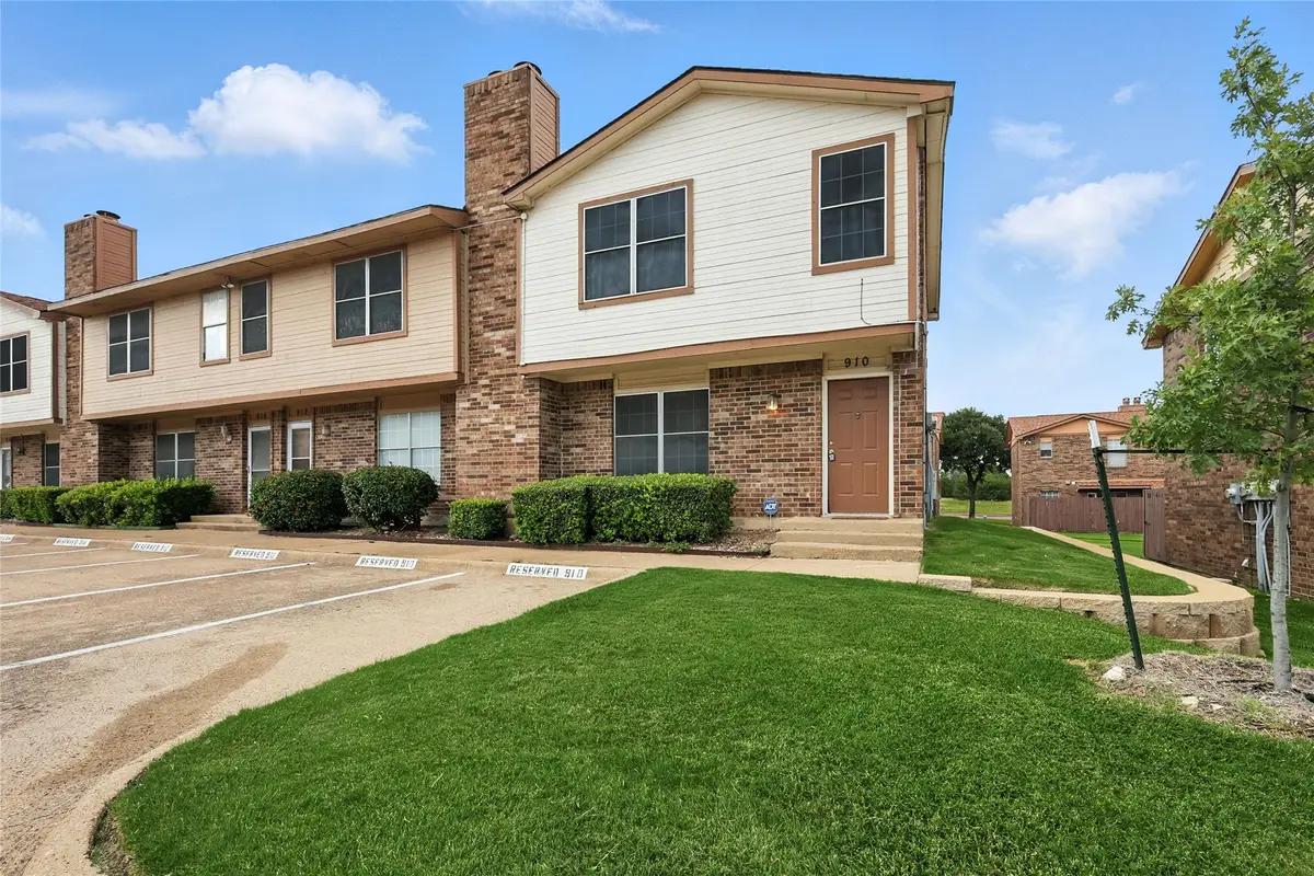 910 Cedar Terrace, Cedar Hill, TX 75104 - Image #1