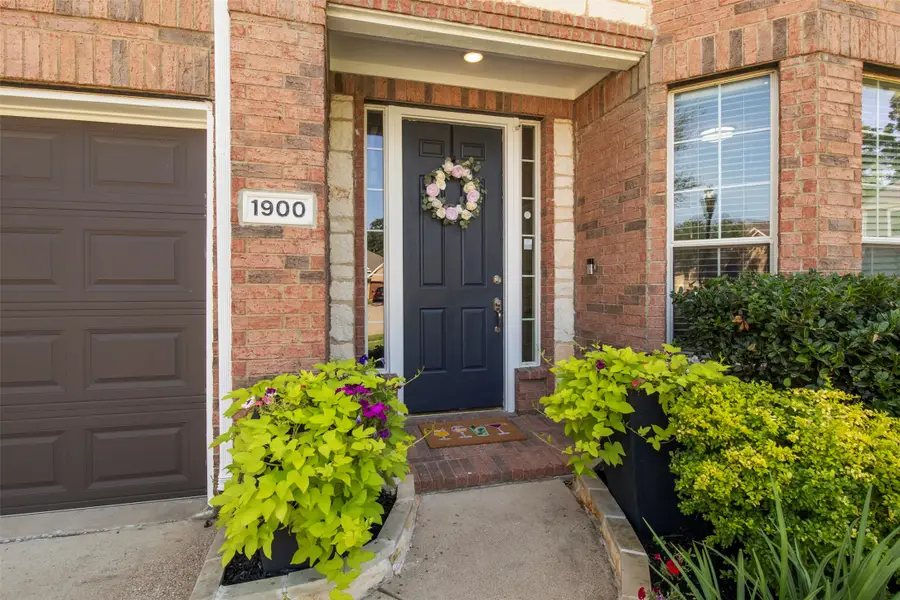 1900 Park Manor Court, Euless, TX 76039 - Image #3