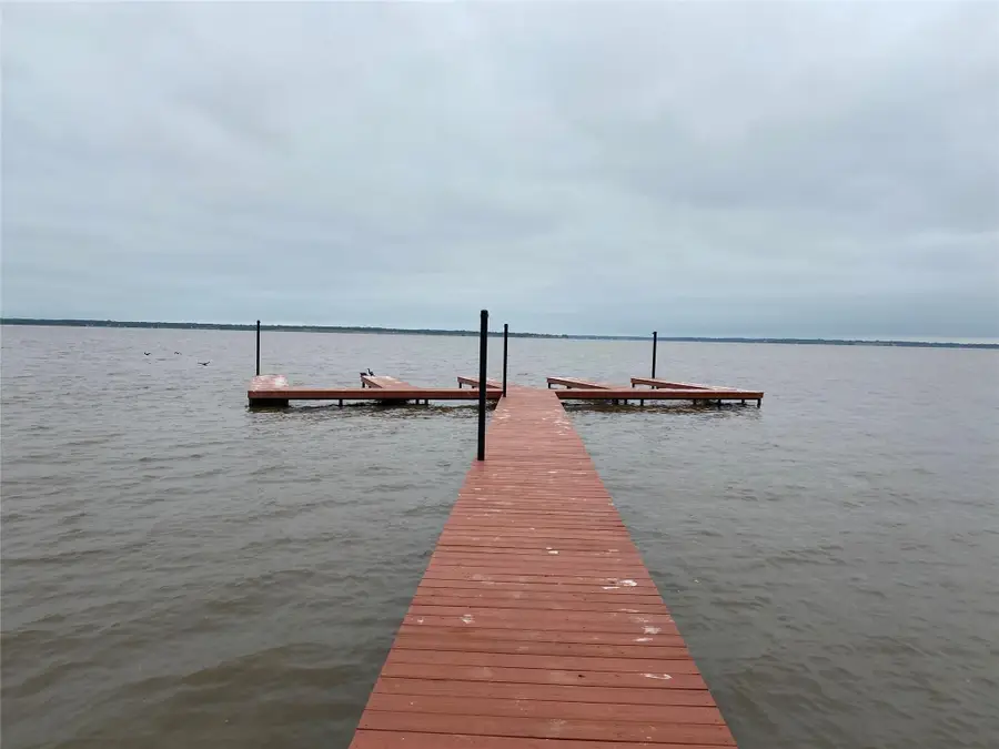 8599 Southern Shore Court, Kemp, TX 75143 - Image #2