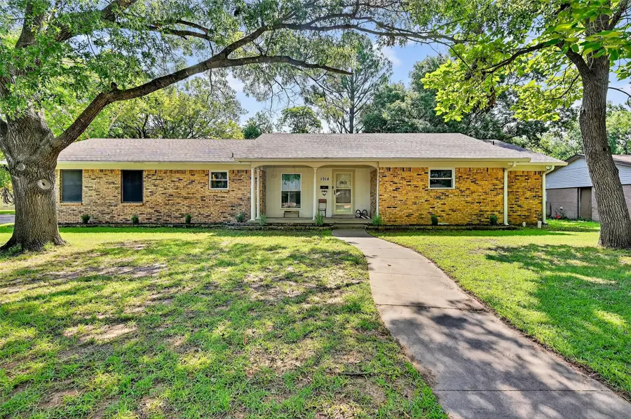 1914 Laurel Road, Gainesville, TX 76240 - Image #2
